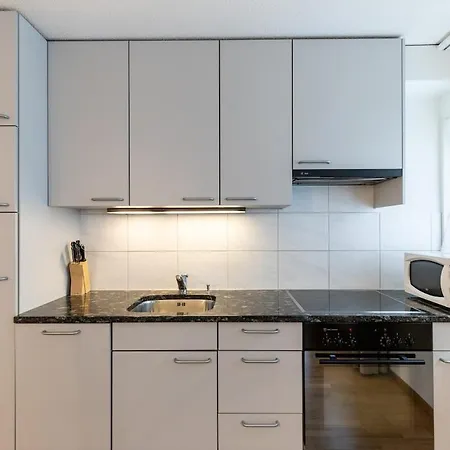 1br Near And Very - Hoesch 13